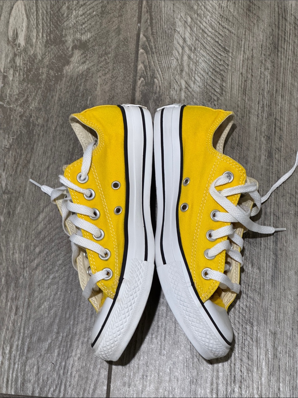 Converse Low Top Sneaker in Bright Yellow and White - Picture 7 of 10